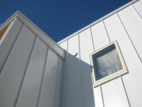 ガルバリウム鋼板　外壁の住宅写真１