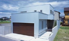 ガルバリウム鋼板　外壁の住宅写真２